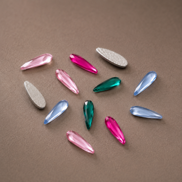GOUTTE ALLONGEE - STRASS FORME