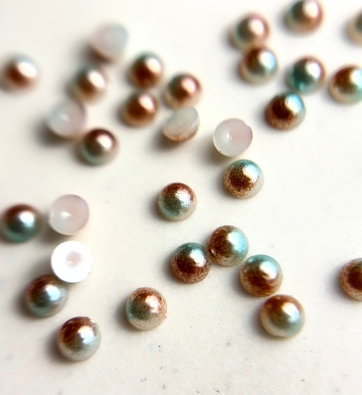 DEMI-PERLE — BRONZE