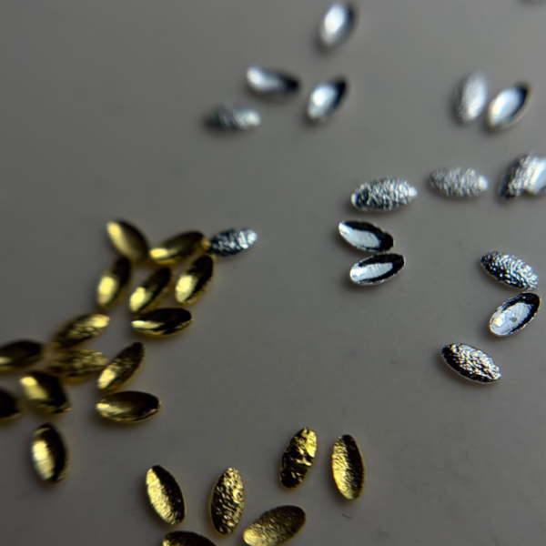 ORNEMENT — MINI GRAIN DE RIZ GIVRÉ